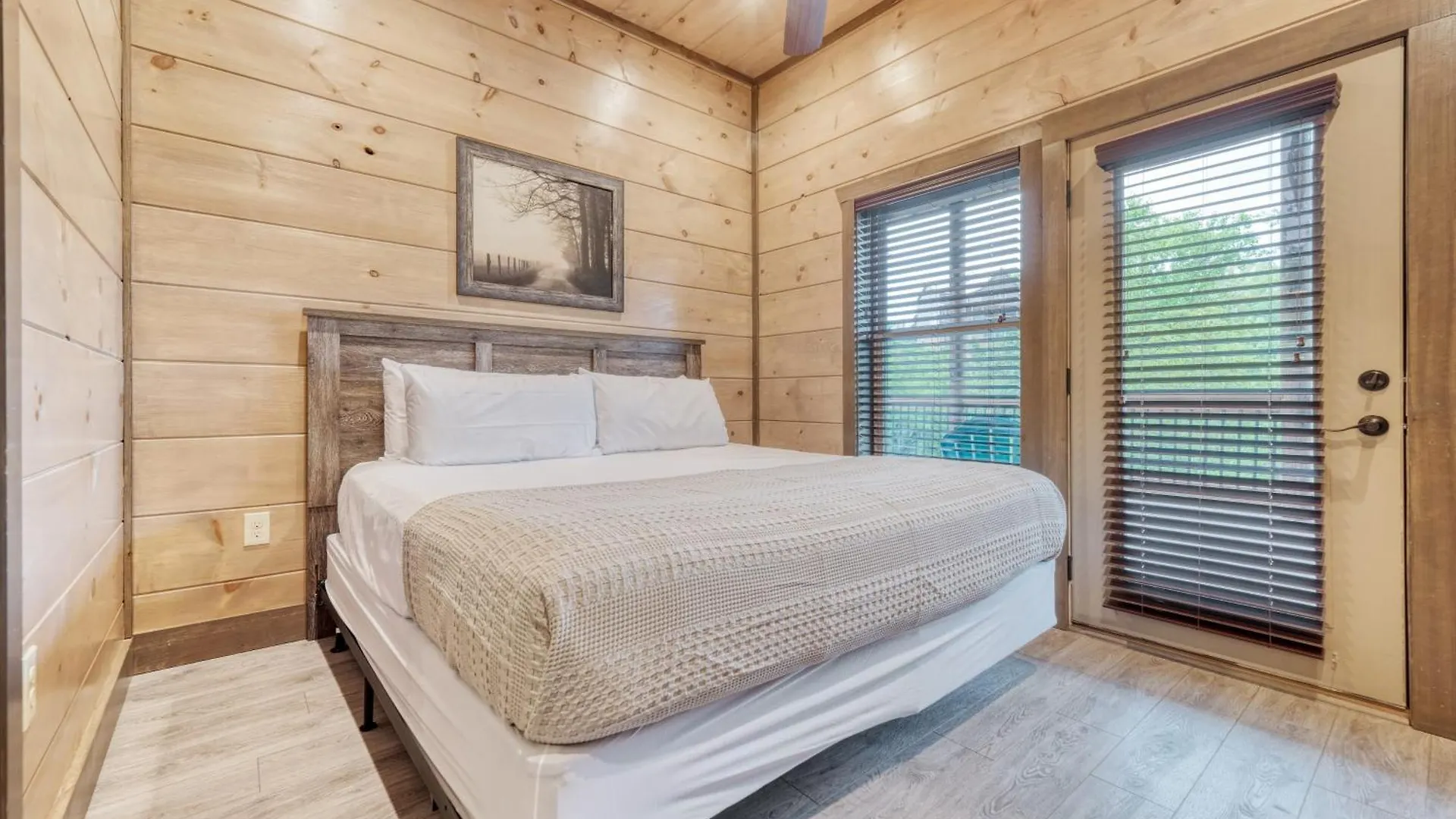 Wanderer By Avantstay Sleeps 26 A Custom Smokies 鸽子谷