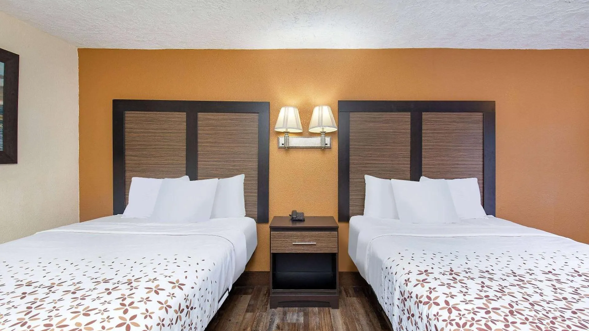Americana A Travelodge By Wyndham Motel Pigeon Forge