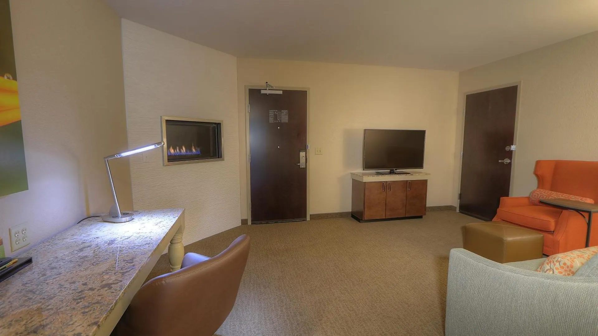 Hilton Garden 3*