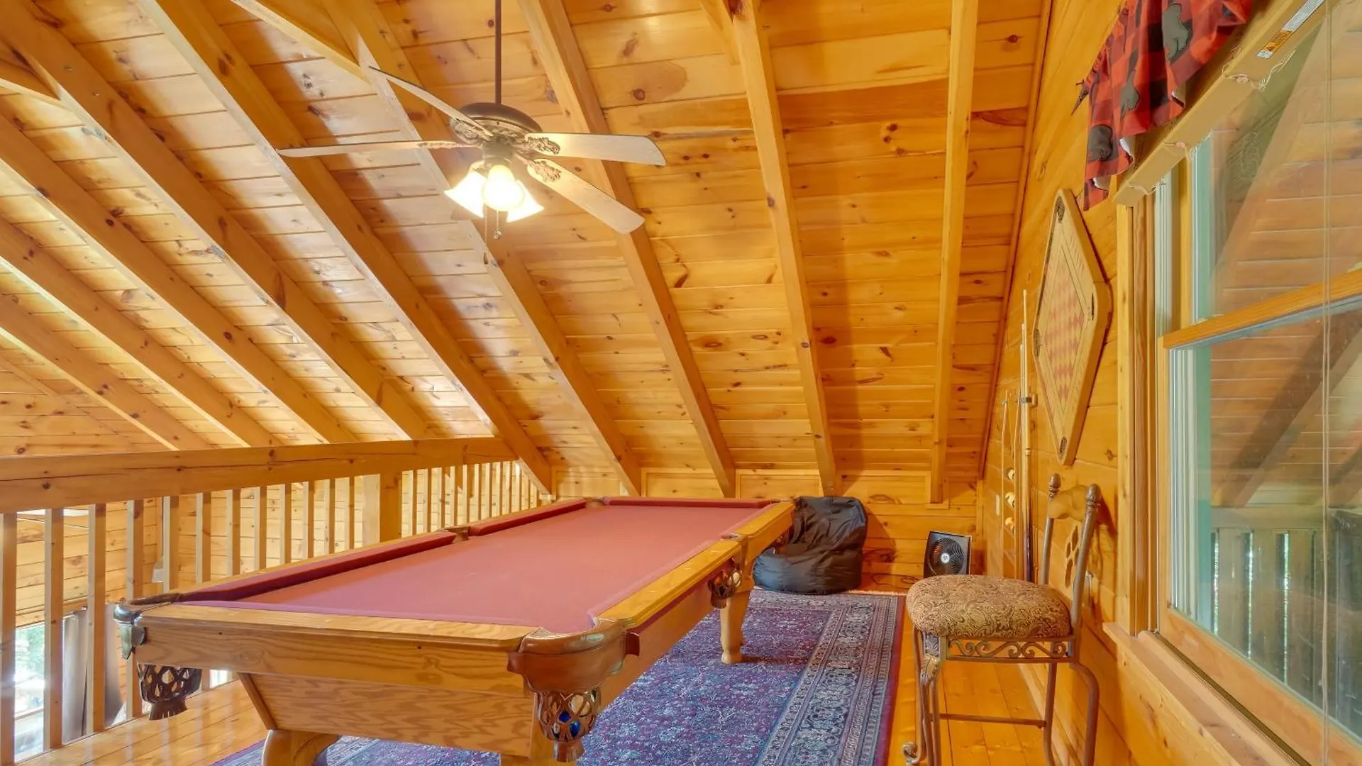 Cabin With Hot Tub 5 Mi To Dollywood Holiday home