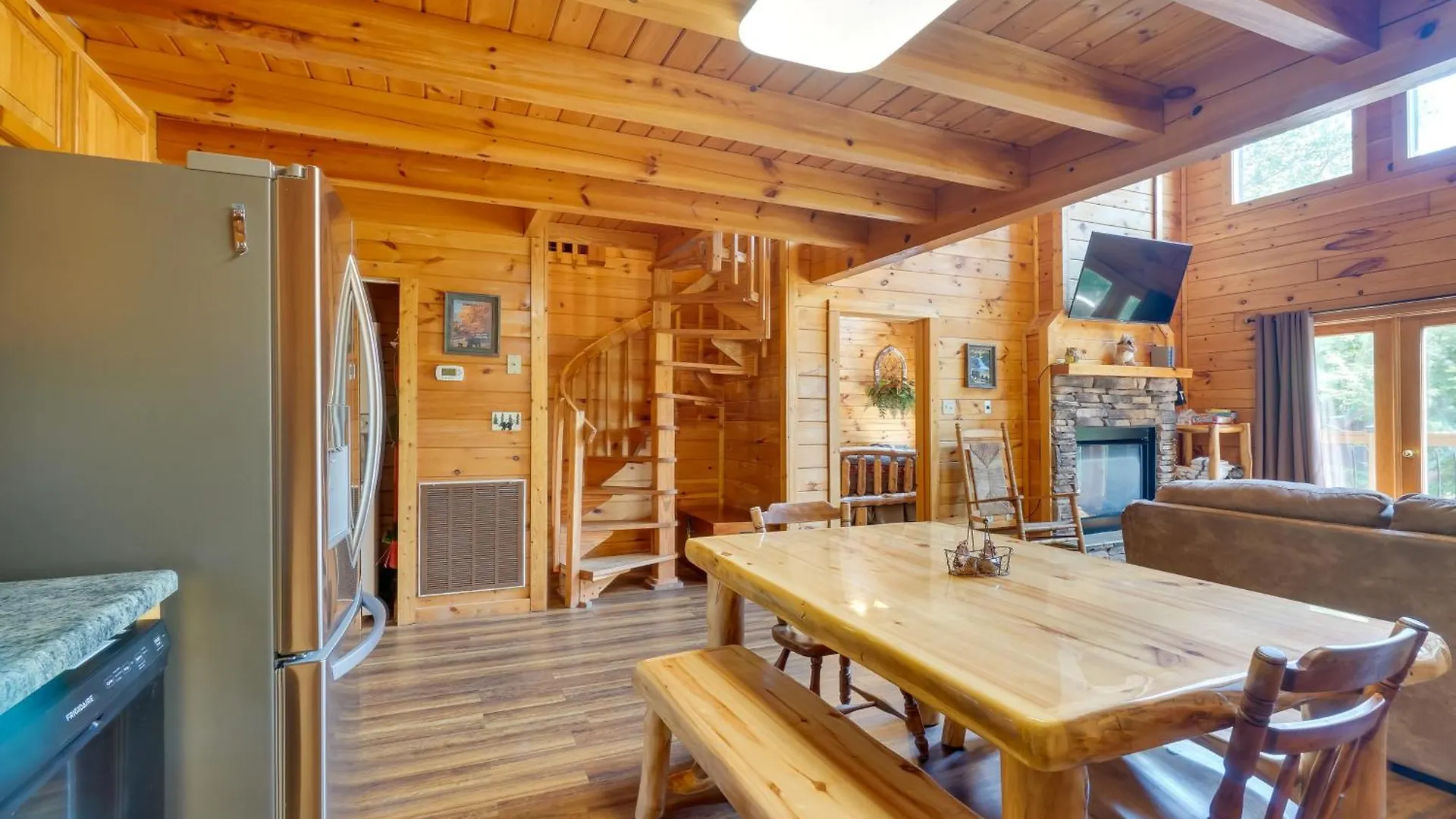 Holiday home Cabin With Hot Tub 5 Mi To Dollywood *
