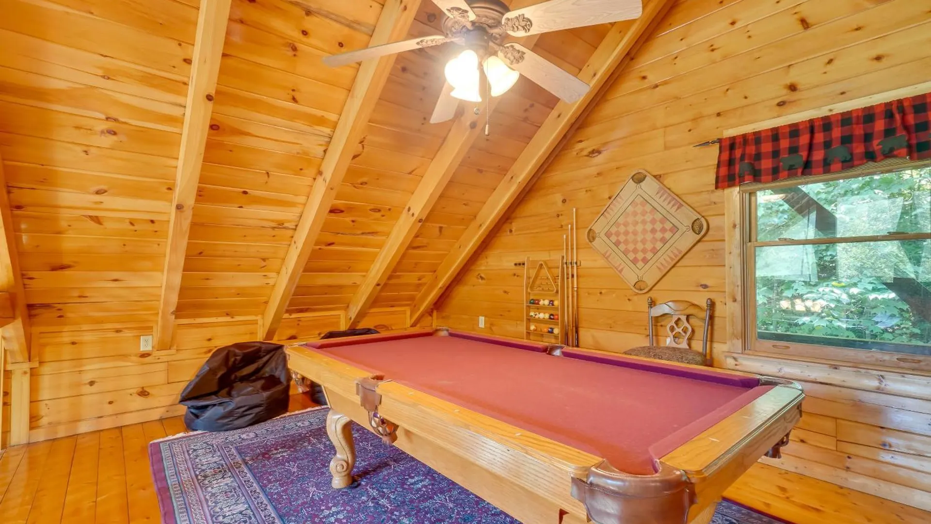 Holiday home Cabin With Hot Tub 5 Mi To Dollywood *