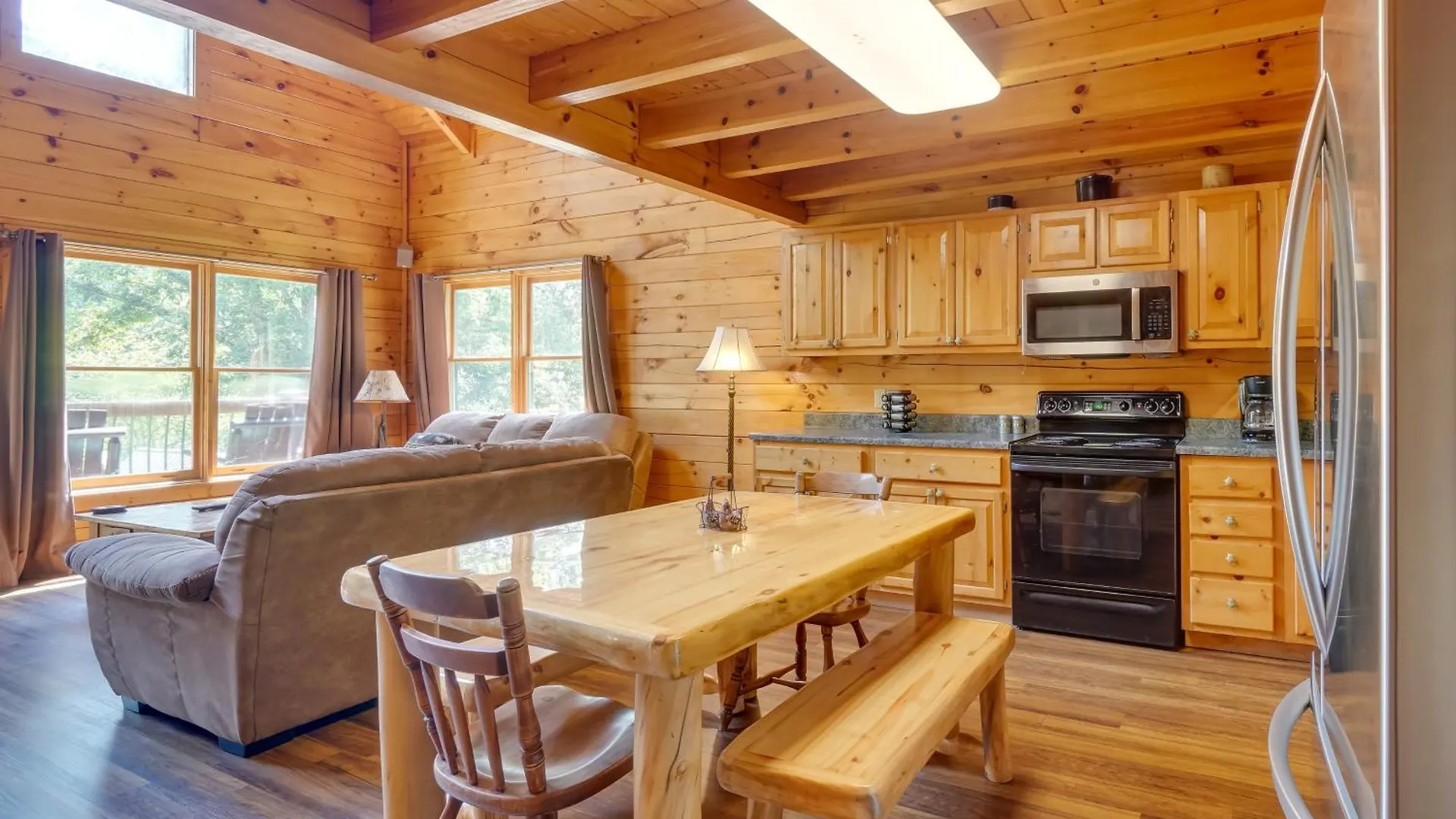 Cabin With Hot Tub 5 Mi To Dollywood Holiday home *