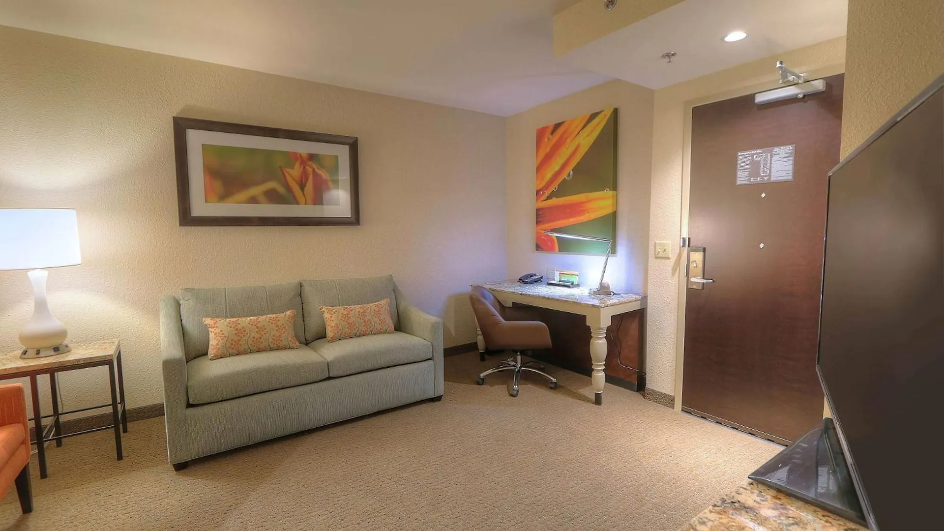 Hotel Hilton Garden 3*