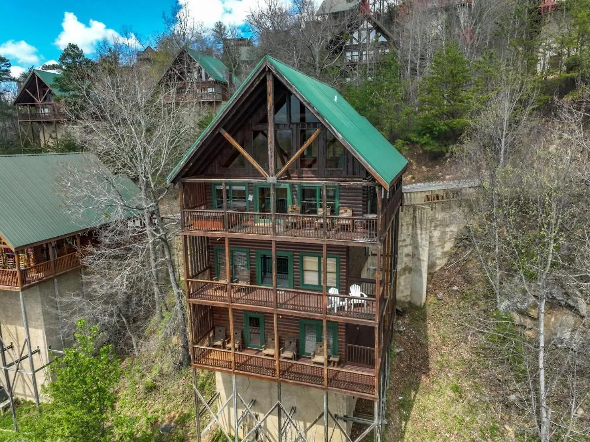 Holiday home Million Dollar View - Games Table & Movie Theater! *