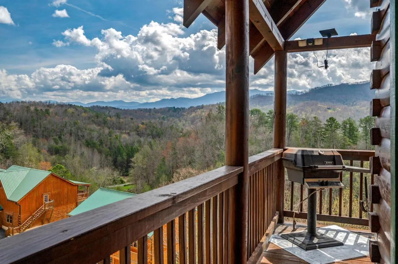 Holiday home Million Dollar View - Games Table & Movie Theater!