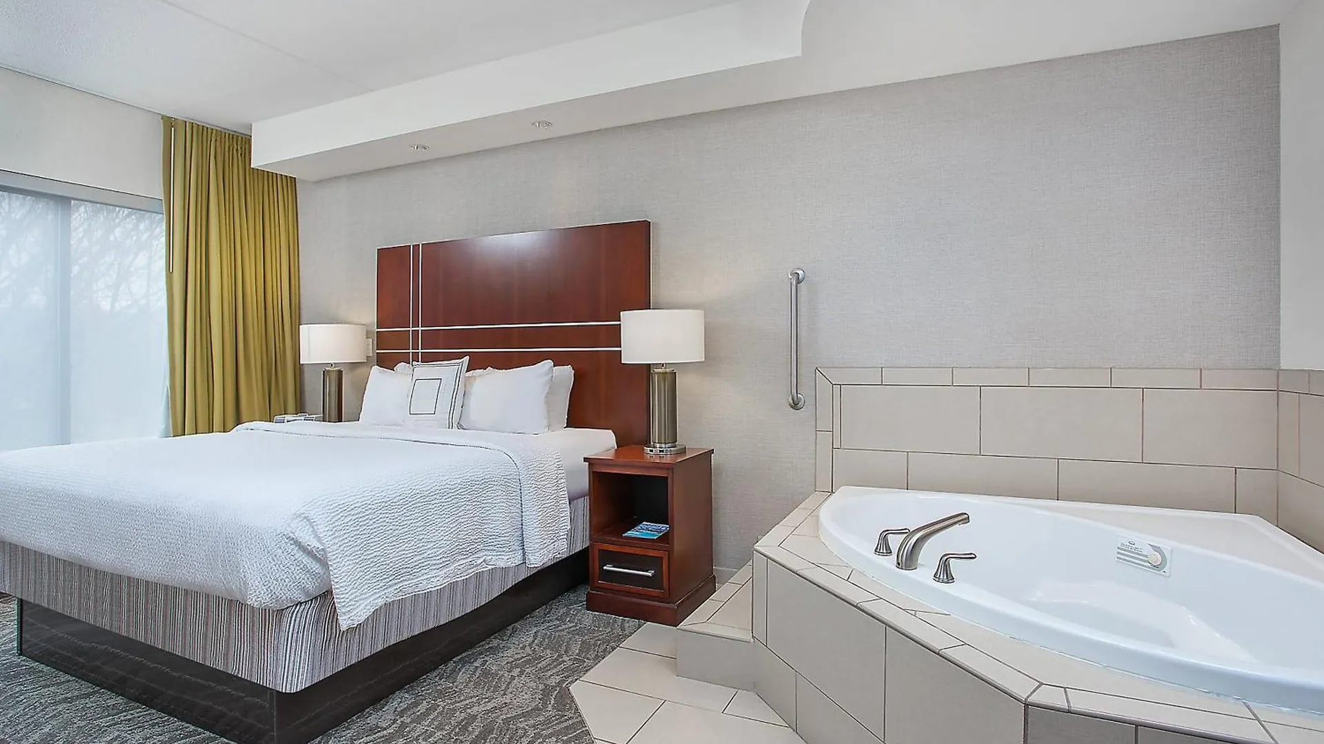 Hotel Springhill 3*