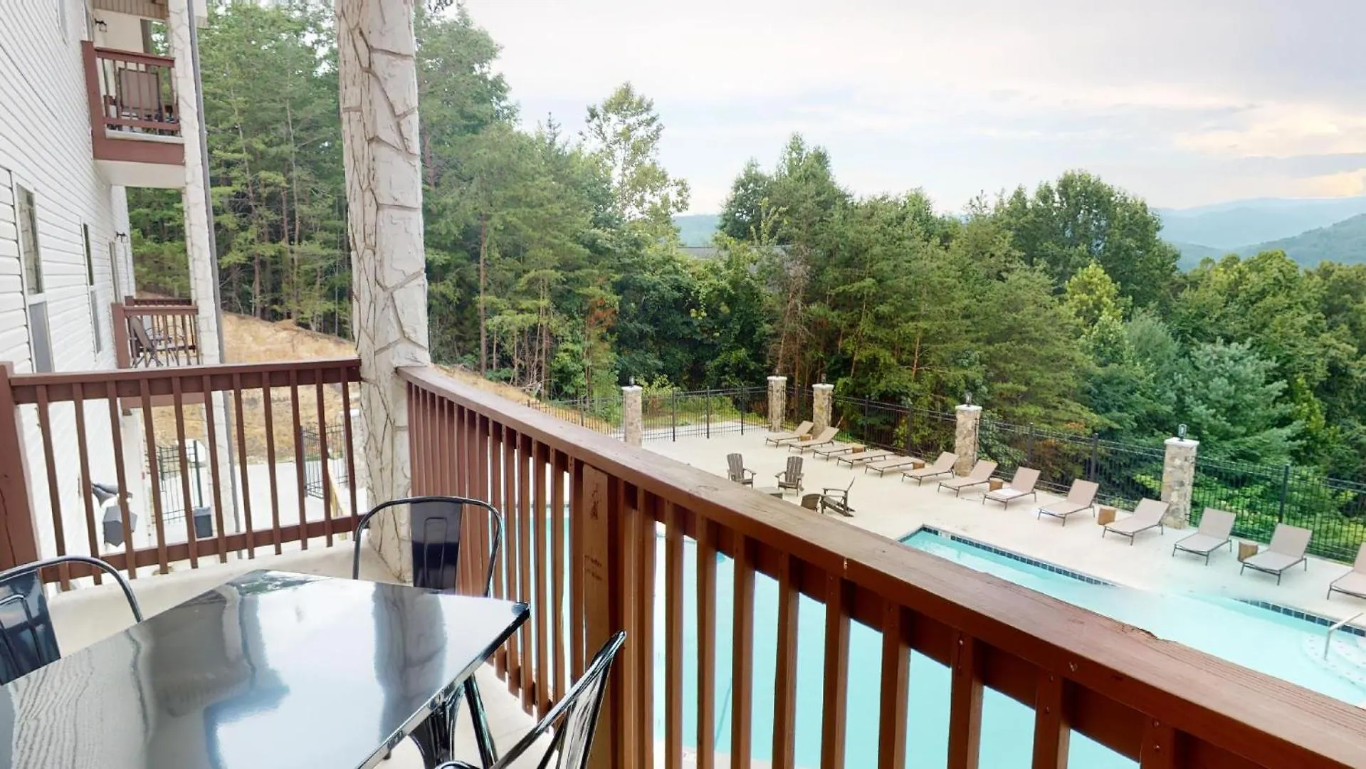 Viewpoint Aparthotel