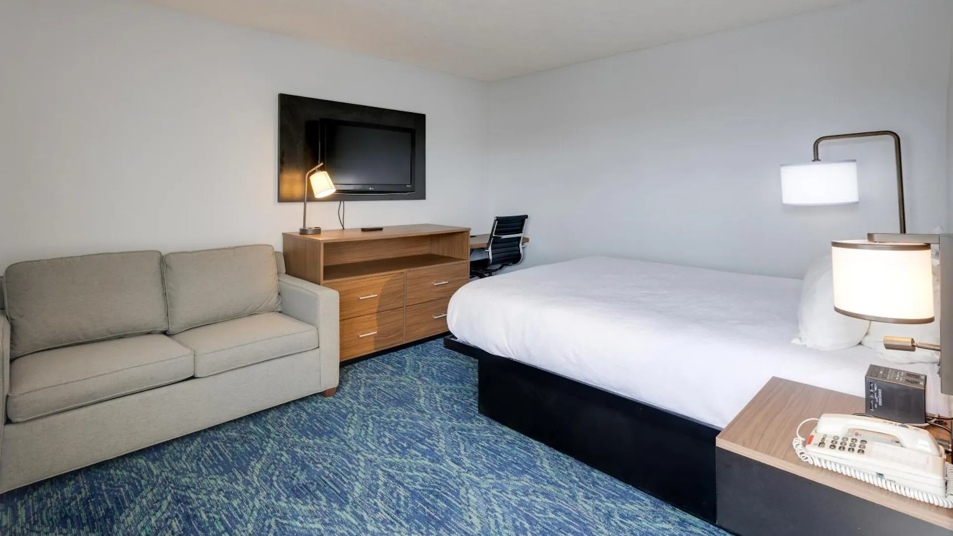 Hotel Park Grove 3*