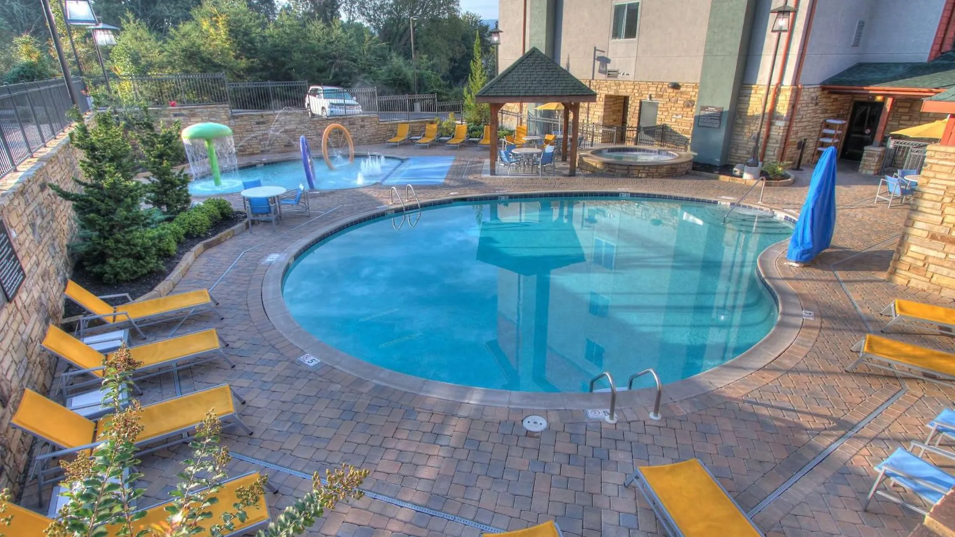 Hotel Hampton