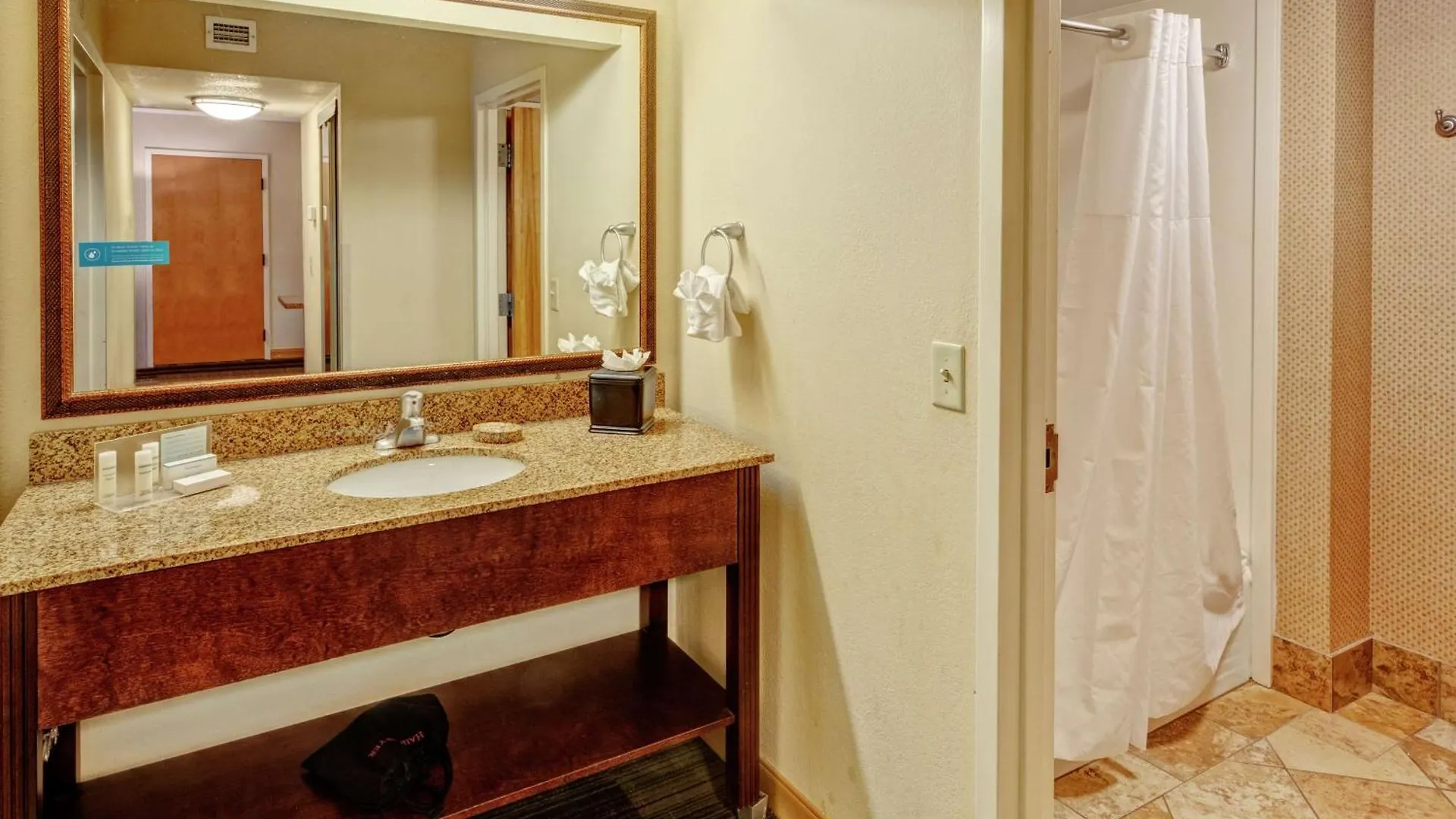 Hampton & On The Parkway Hotell