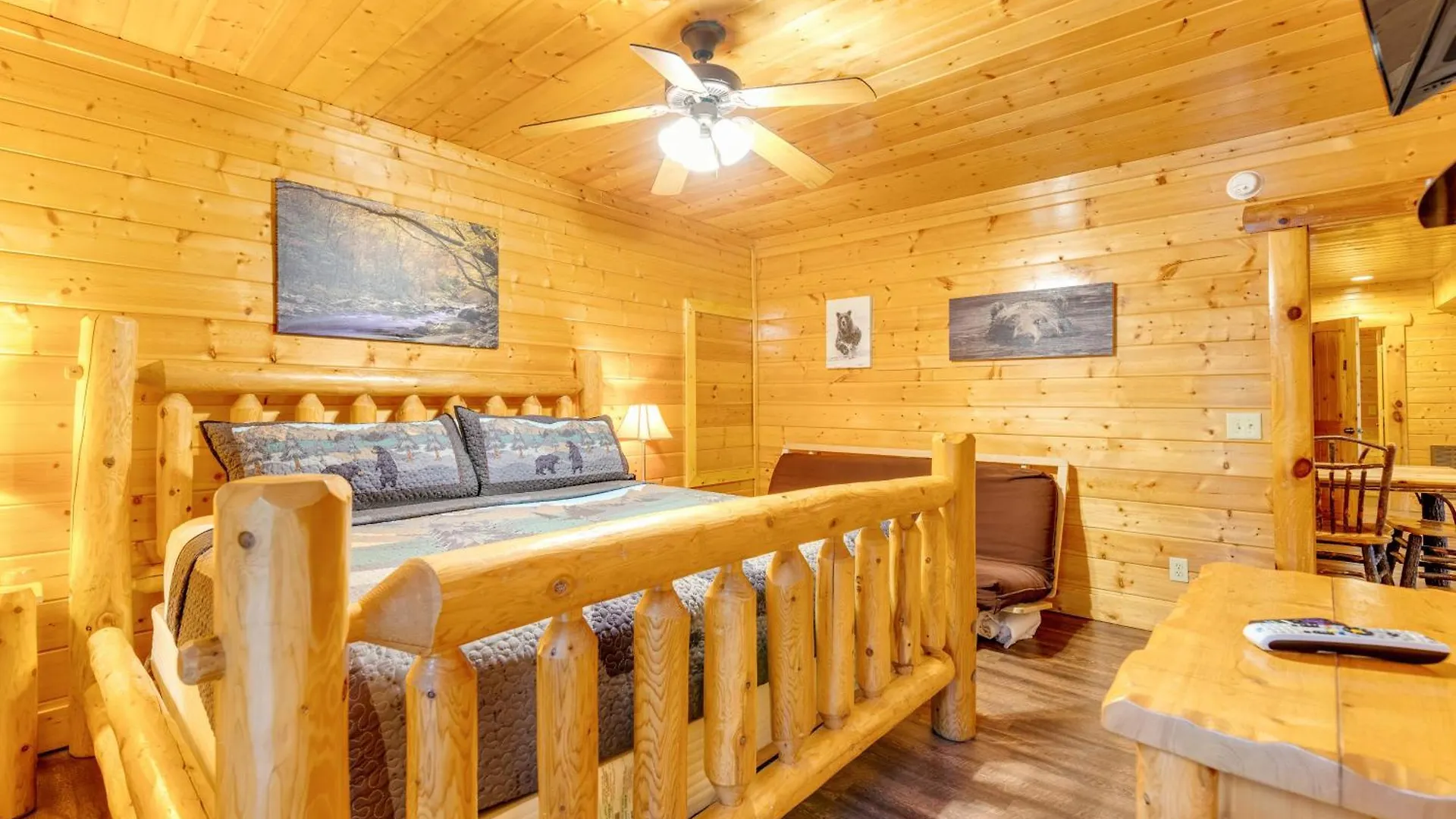 Valhalla Manor Holiday home