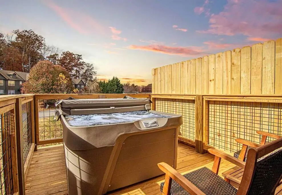 Willow Trace: Family Retreat, Hot Tub, Gaming! 펜션 비둘기 포지