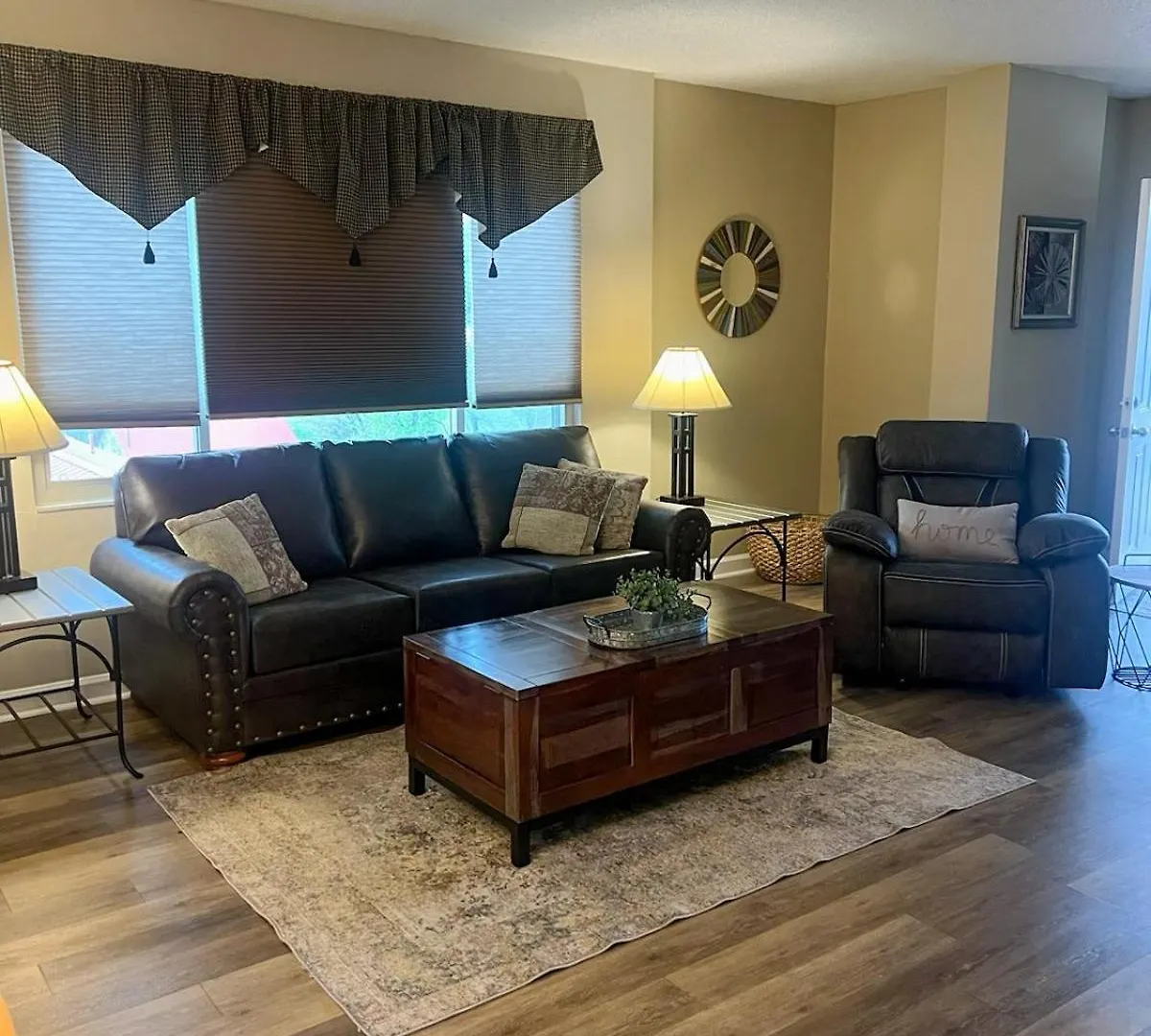 River Place #401 2bd Holiday home