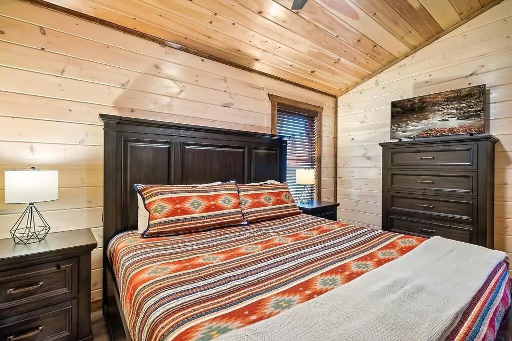 Minutes From Parkway Activities And Dollywood! Casa vacanze *