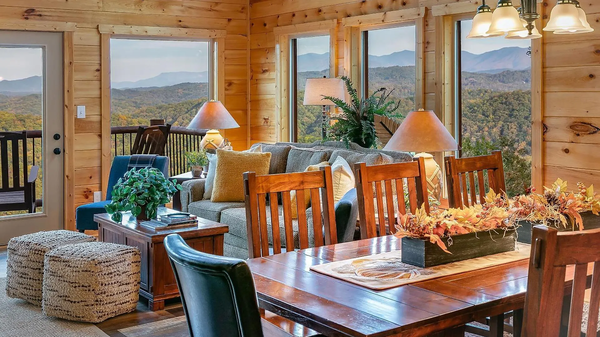 Gritz Carlton Lodge, 2 Large Cabins, 2 Pools, 2 Theater Rooms, 2 Game Rooms, Free Tickets Pigeon Forge