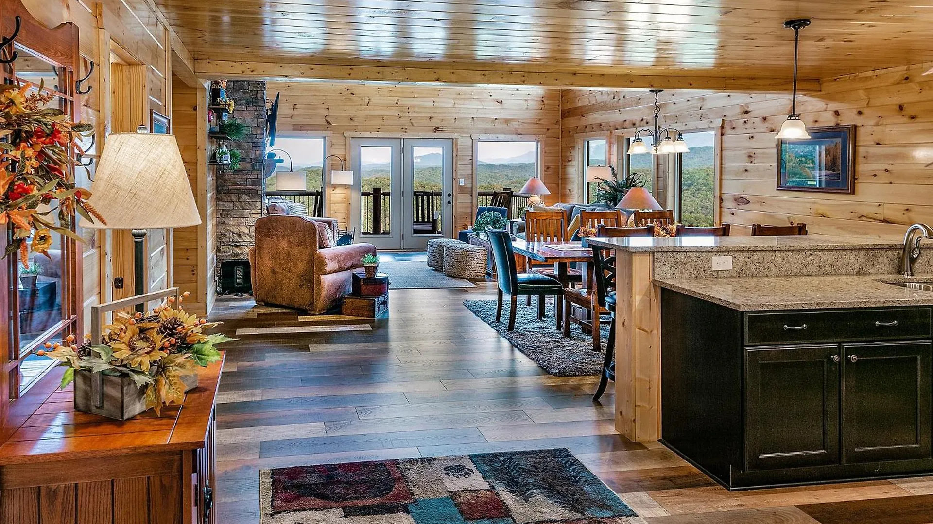 Casa vacanze Gritz Carlton Lodge, 2 Large Cabins, 2 Pools, 2 Theater Rooms, 2 Game Rooms, Free Tickets *