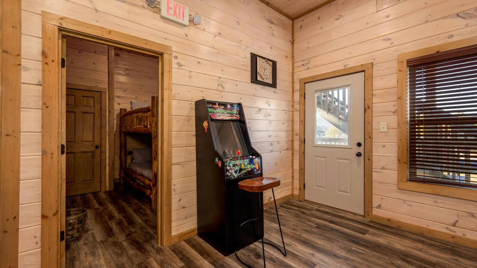 Southern Comfort Lodge-in Pigeon Forge, Sleeps 18-7br 6ba Luxury Cabin, W Free Attraction Ticket! * Pigeon Forge
