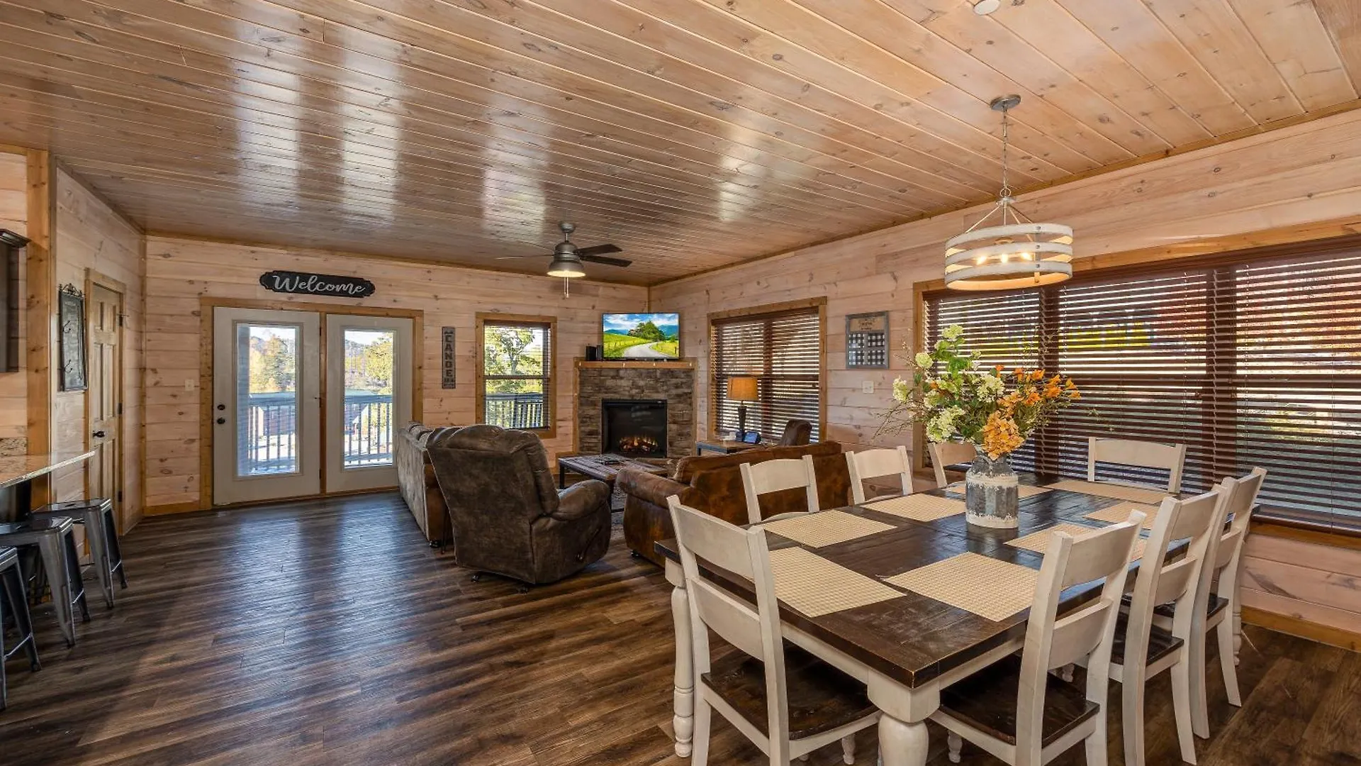 Holiday home Southern Comfort Lodge-in Pigeon Forge, Sleeps 18-7br 6ba Luxury Cabin, W Free Attraction Ticket!
