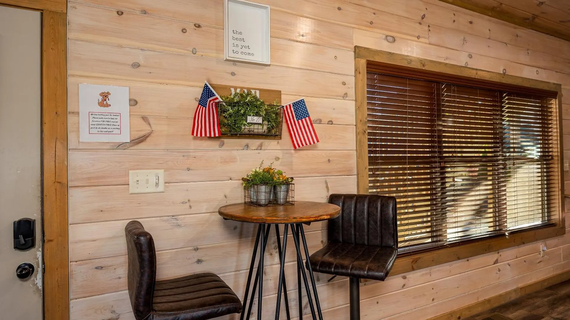 Southern Comfort Lodge-in Pigeon Forge, Sleeps 18-7br 6ba Luxury Cabin, W Free Attraction Ticket!