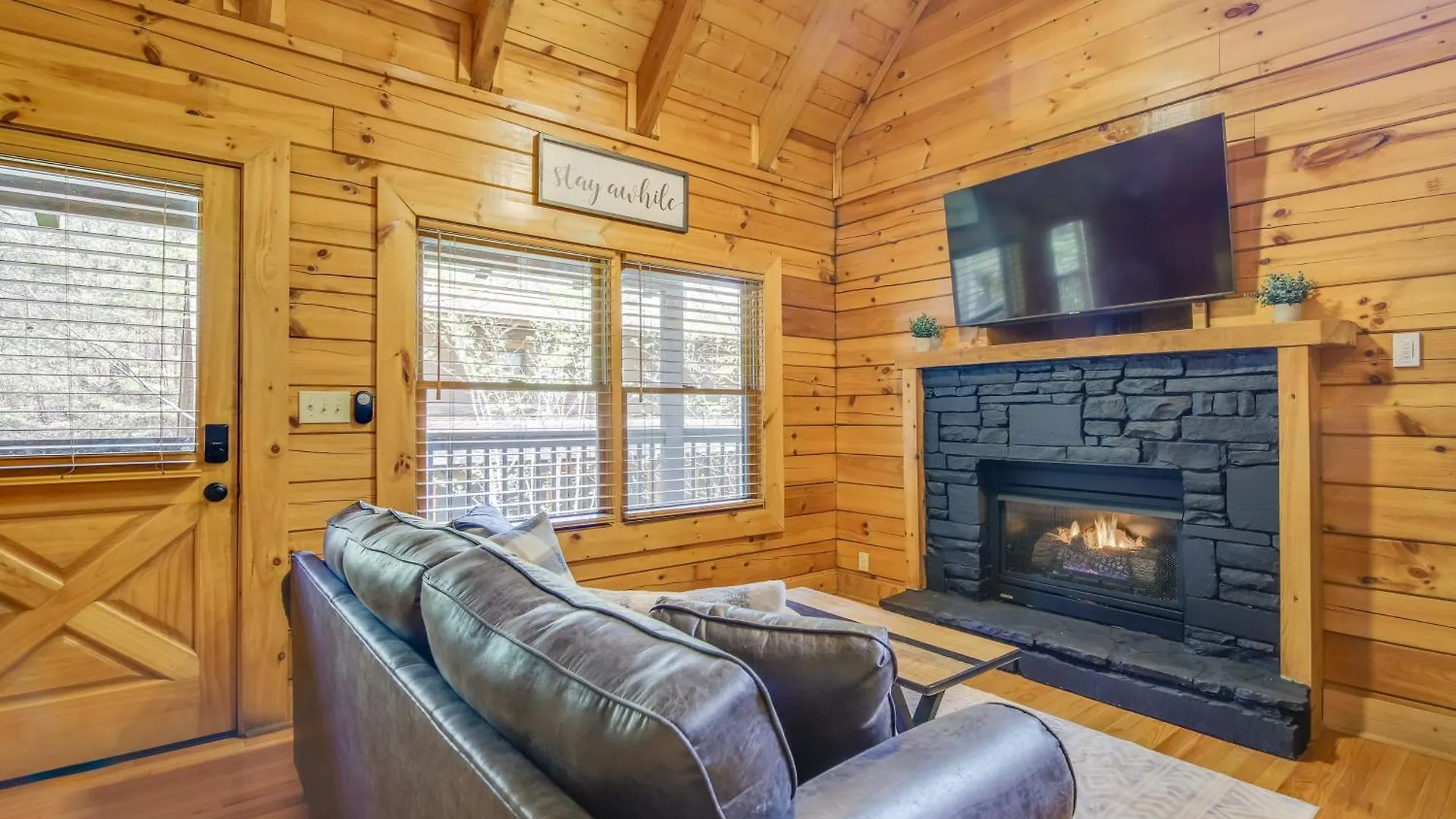 Vacation With Private Hot Tub! Сasa de vacaciones *