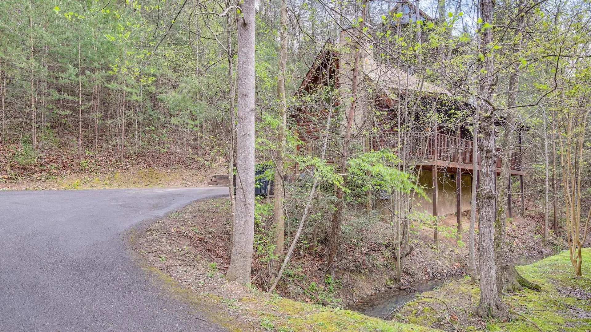 Vacation With Private Hot Tub! * Pigeon Forge
