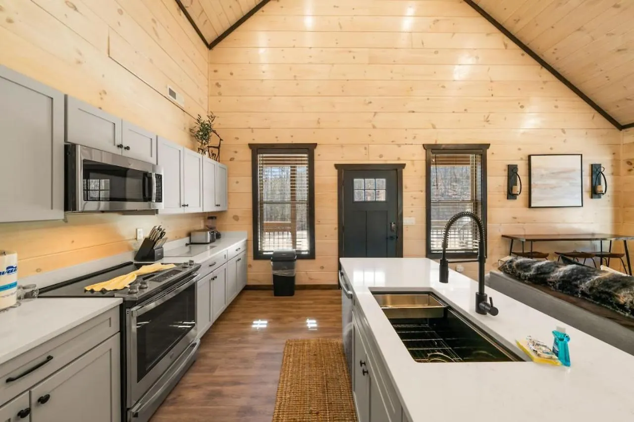 Vakantiehuis Bearfoot New Build W Hot Tub Arcade *