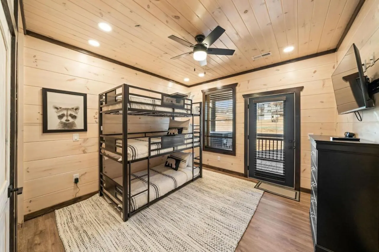 Bearfoot New Build W Hot Tub Arcade
