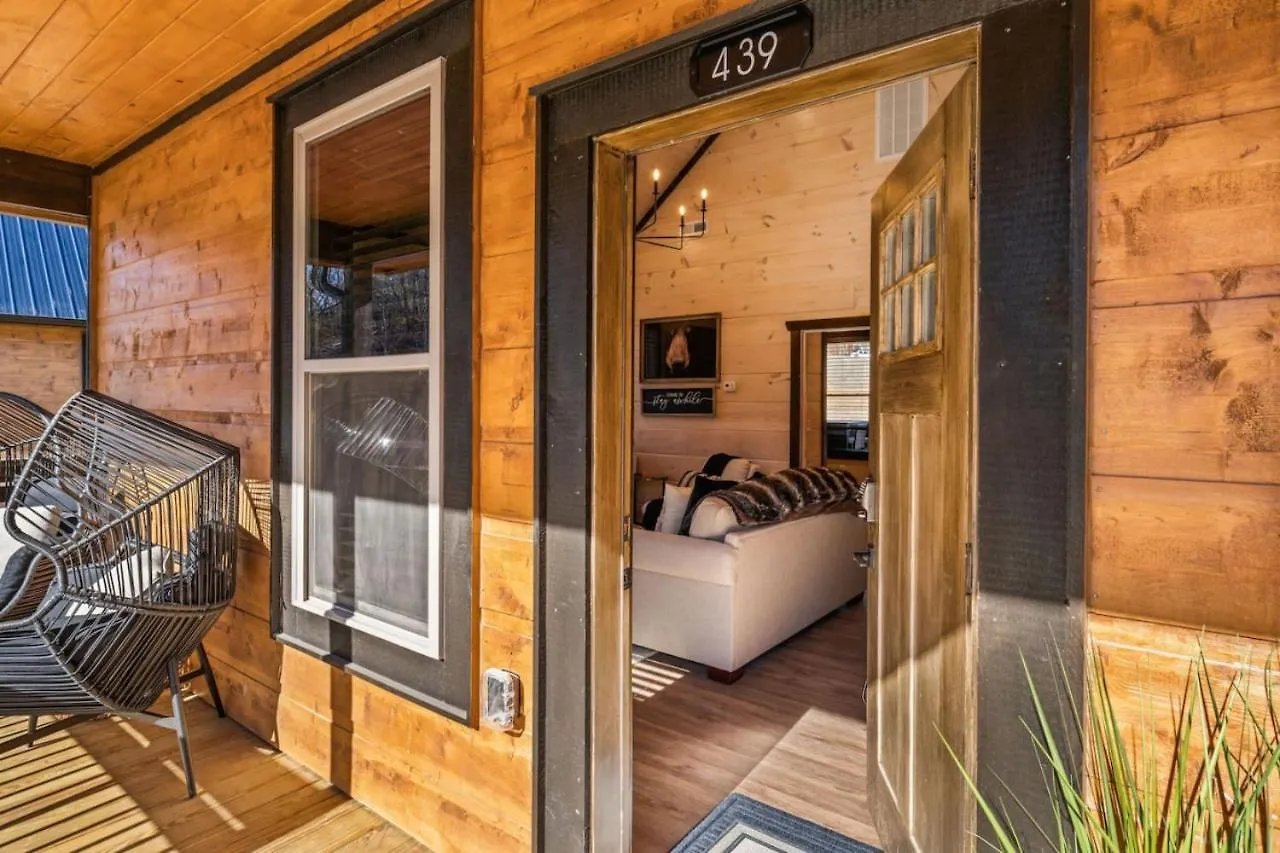Vakantiehuis Bearfoot New Build W Hot Tub Arcade *