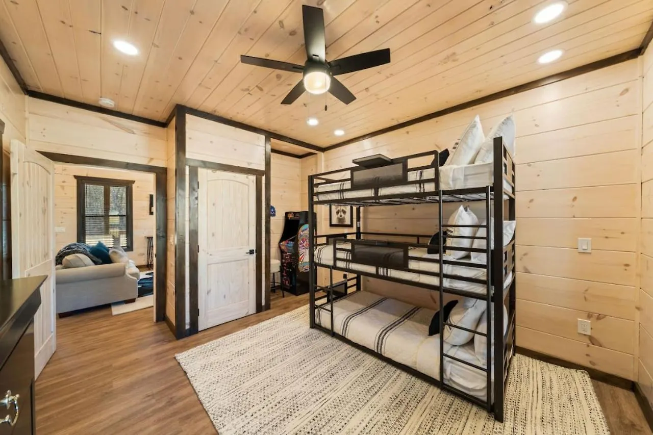 Bearfoot New Build W Hot Tub Arcade