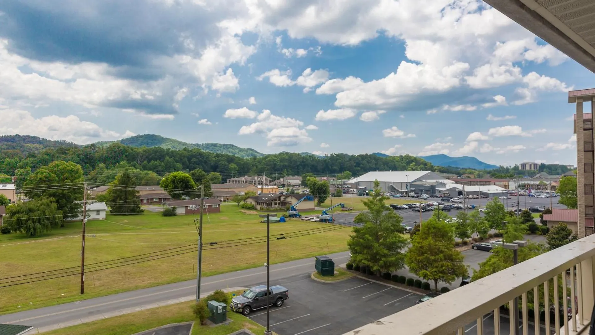 Hotel Twin Mountain &
