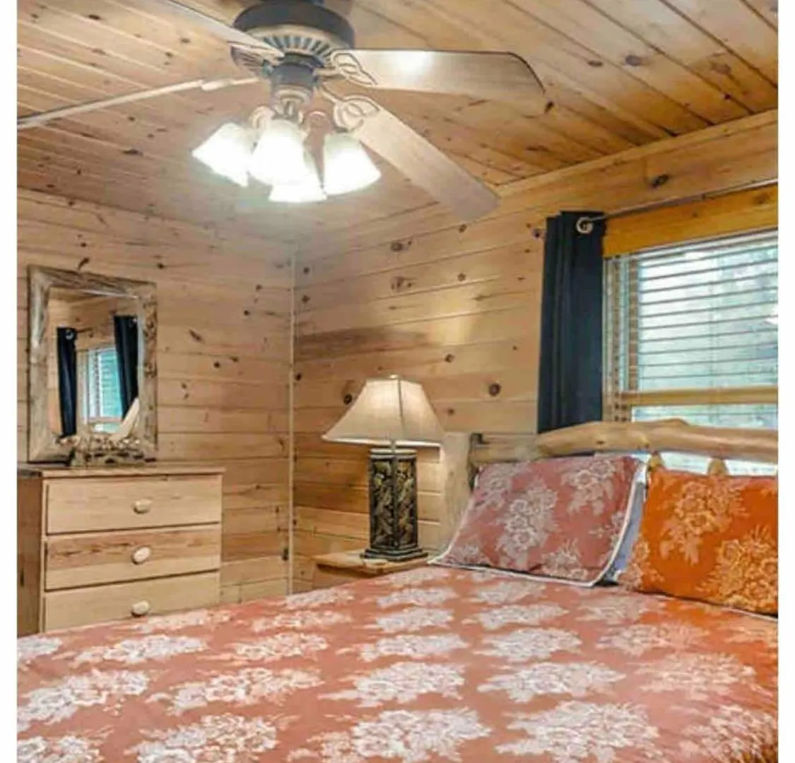 Beautiful 6 Bdr Cabin With Hot Tub In The Smokies!