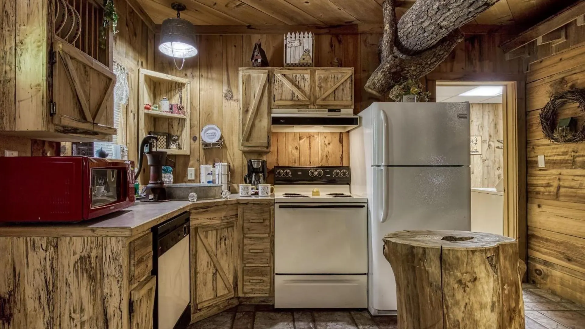 Сasa de vacaciones Er69 - Rachel's Tree House - Great Location, Close To The Action!