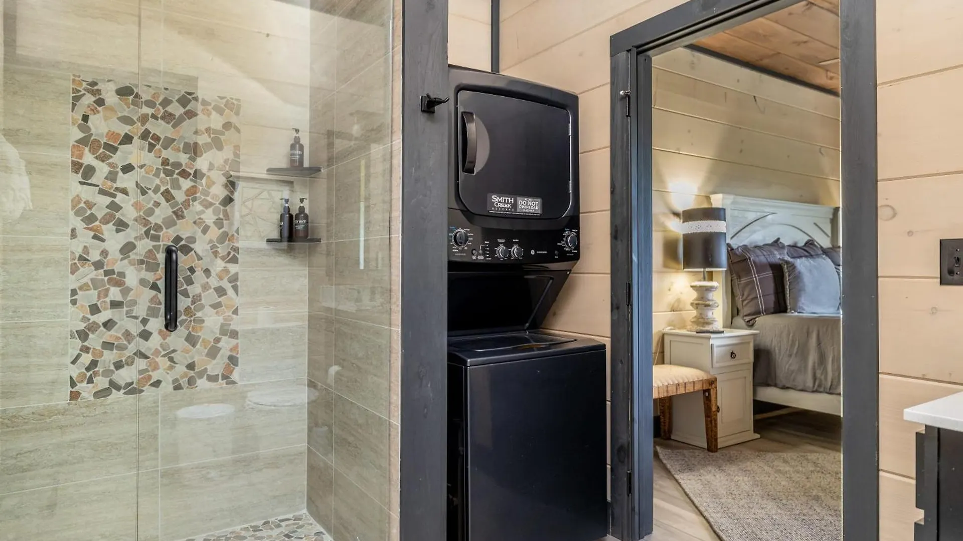 Vakantiehuis Sleep 27 Guests In New Home! *