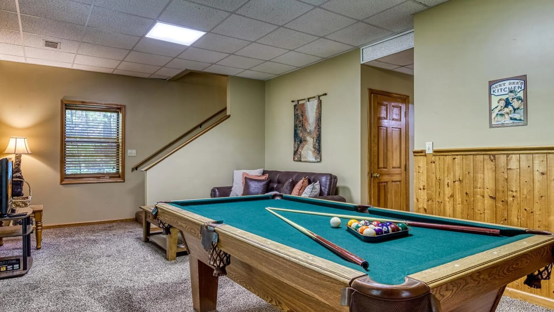 Holiday home Stones Throw- Get 1089 In Free Attraction Tickets, Dollywood And More, Pool, Game *