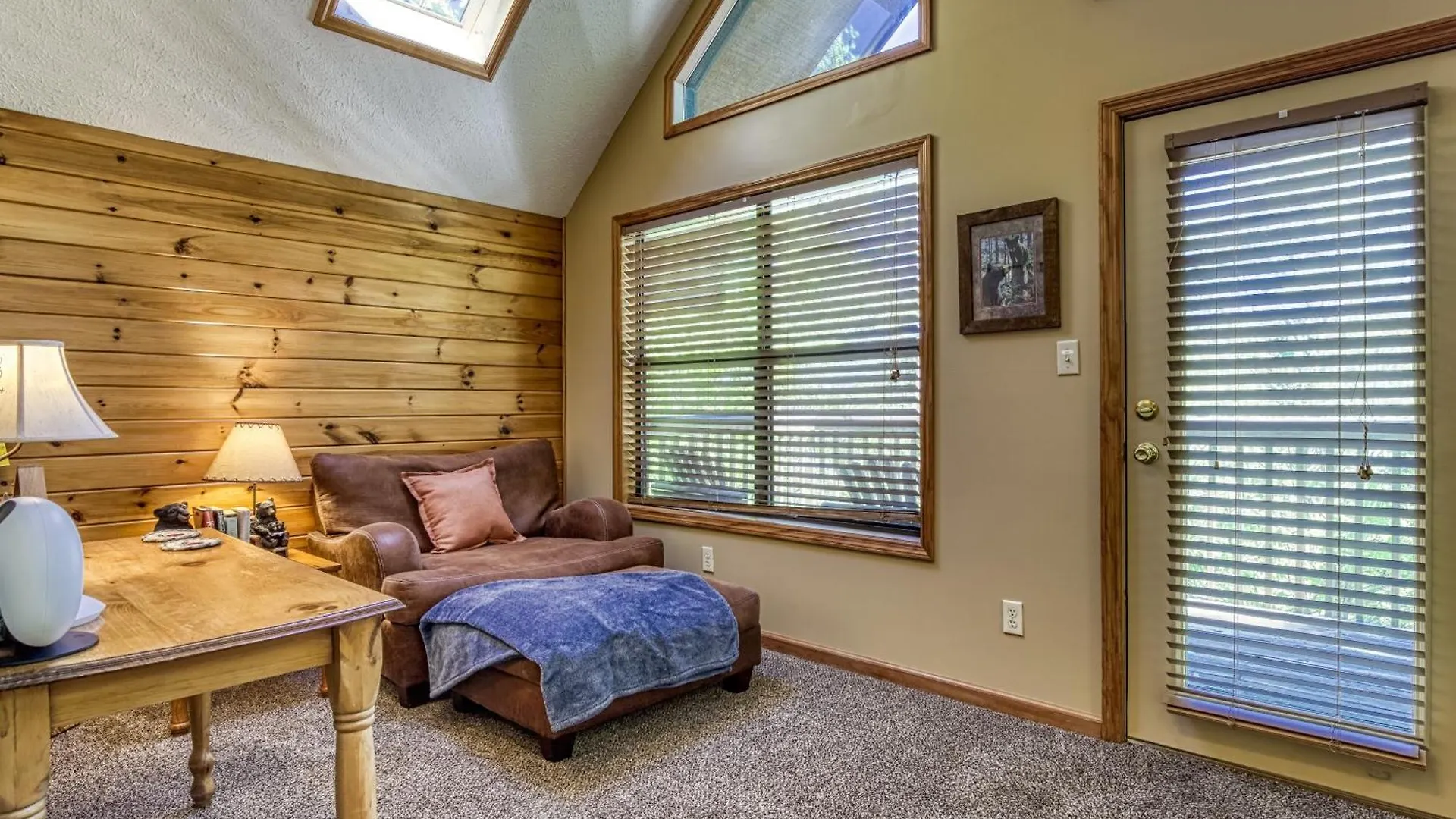 Holiday home Stones Throw- Get 1089 In Free Attraction Tickets, Dollywood And More, Pool, Game *