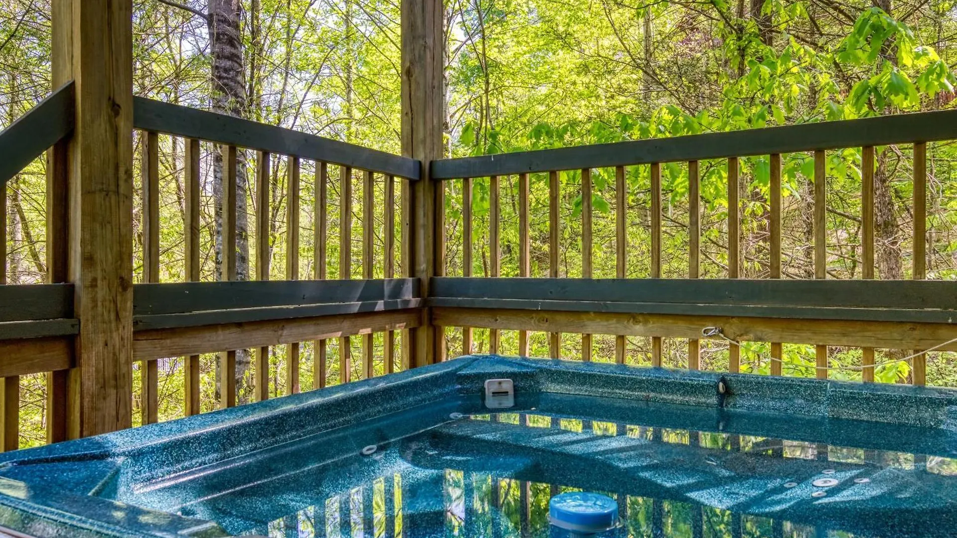 Holiday home Stones Throw- Get 1089 In Free Attraction Tickets, Dollywood And More, Pool, Game *