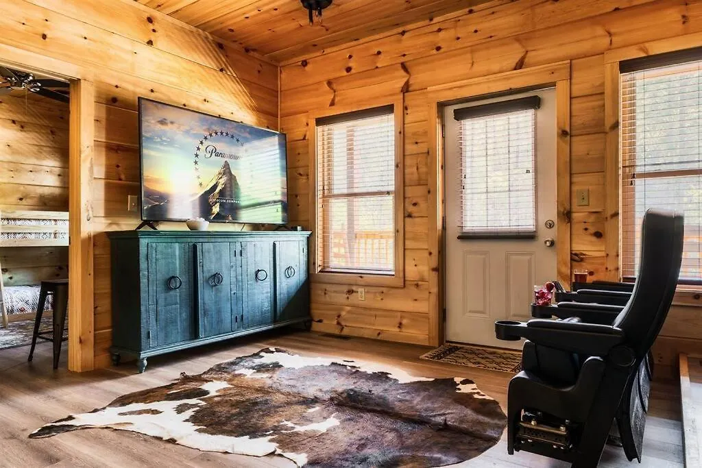 Dom wakacyjny 5 Ensuite Bedrooms, Hot Tub, Dog Friendly