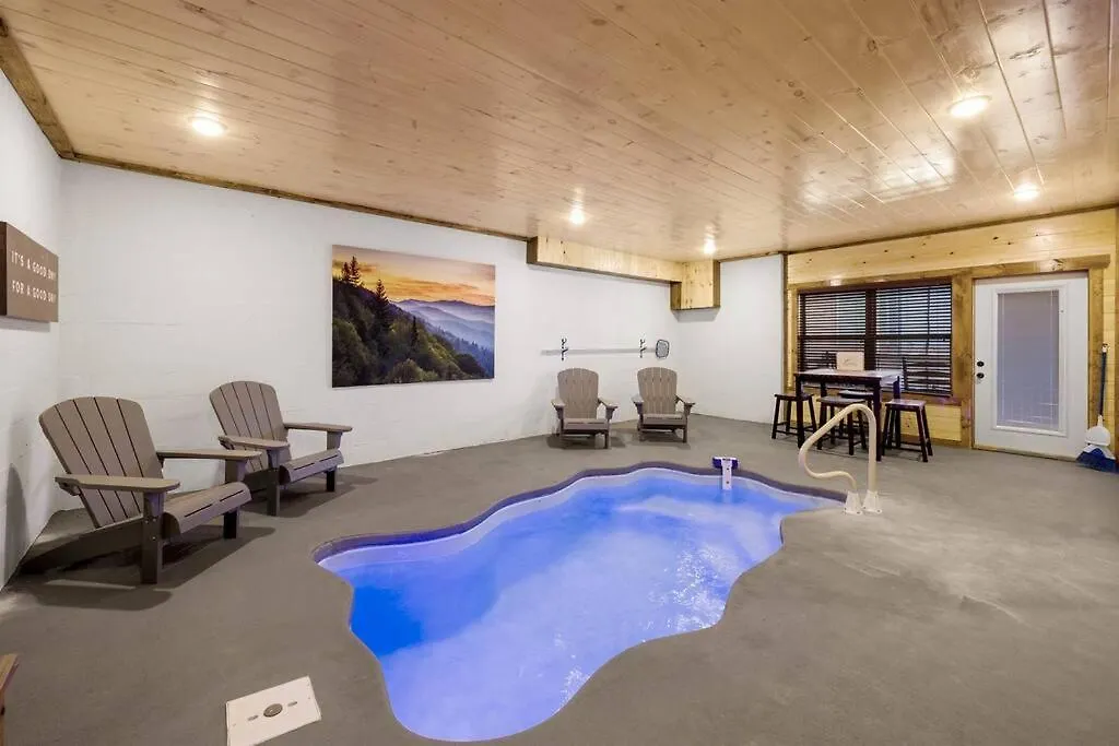 Villa Dog Friendly, 3-decks, Indoor Pool, Hot Tub With Arcade