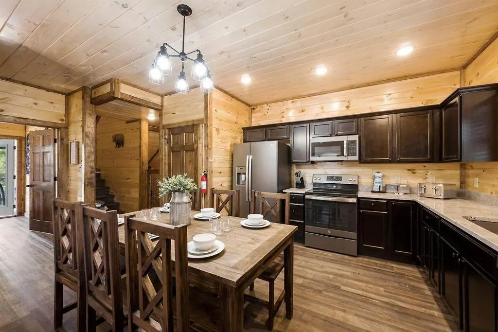 Dog Friendly, 3-decks, Indoor Pool, Hot Tub With Arcade Villa Pigeon Forge