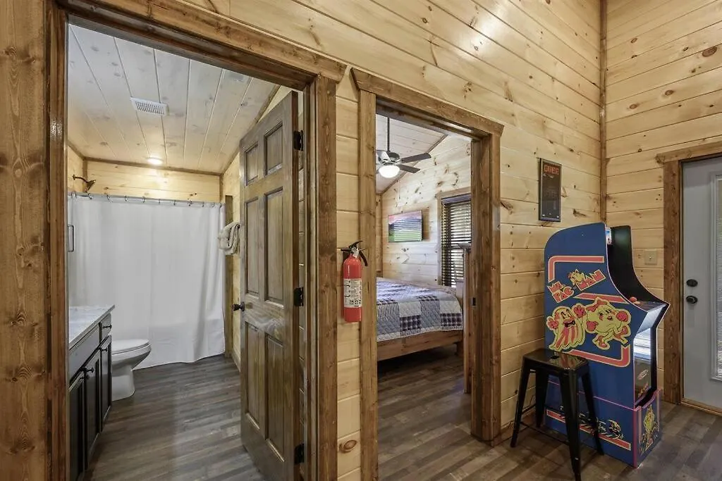 Dog Friendly, 3-decks, Indoor Pool, Hot Tub With Arcade Villa