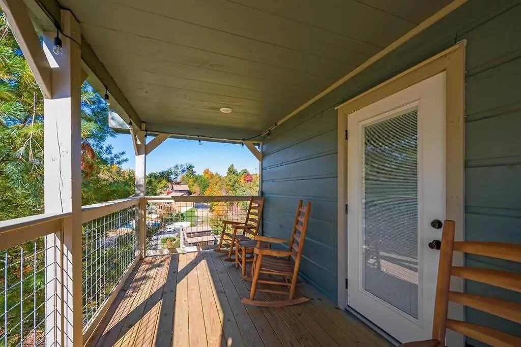 Dog Friendly, 3-decks, Indoor Pool, Hot Tub With Arcade Villa Pigeon Forge