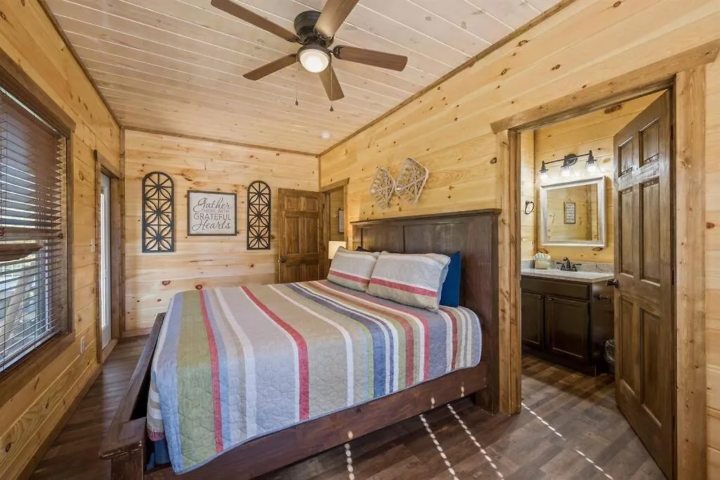 Dog Friendly, 3-decks, Indoor Pool, Hot Tub With Arcade * Pigeon Forge
