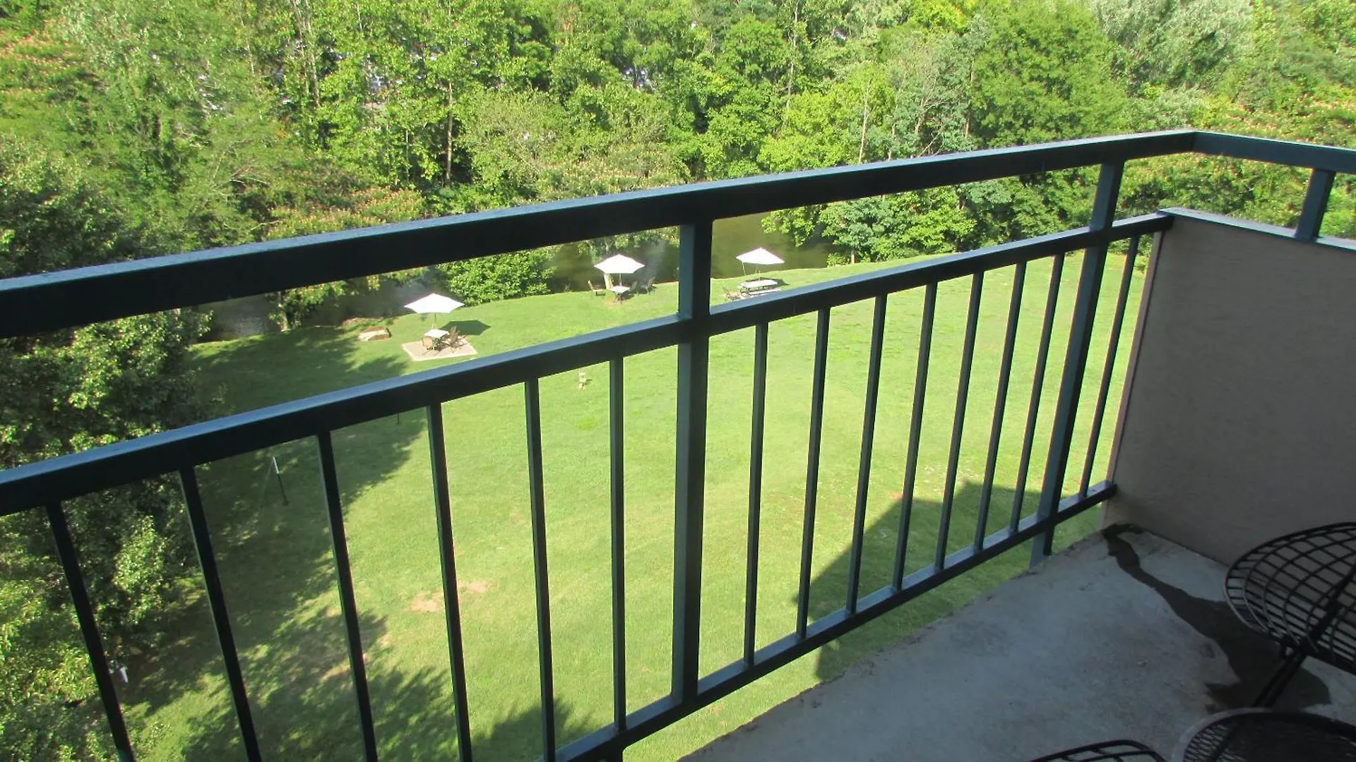 Arbors At Island Landing &