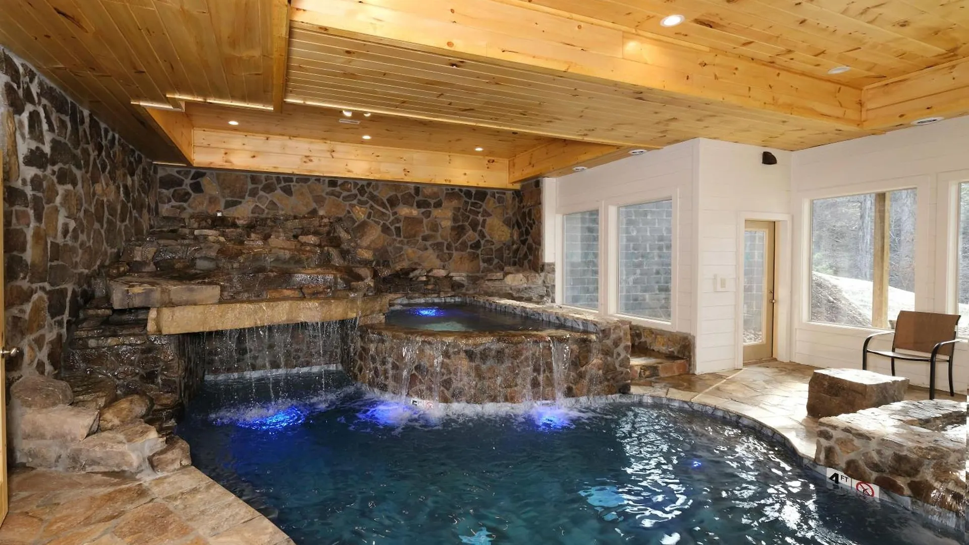 Glacier Falls Villa *