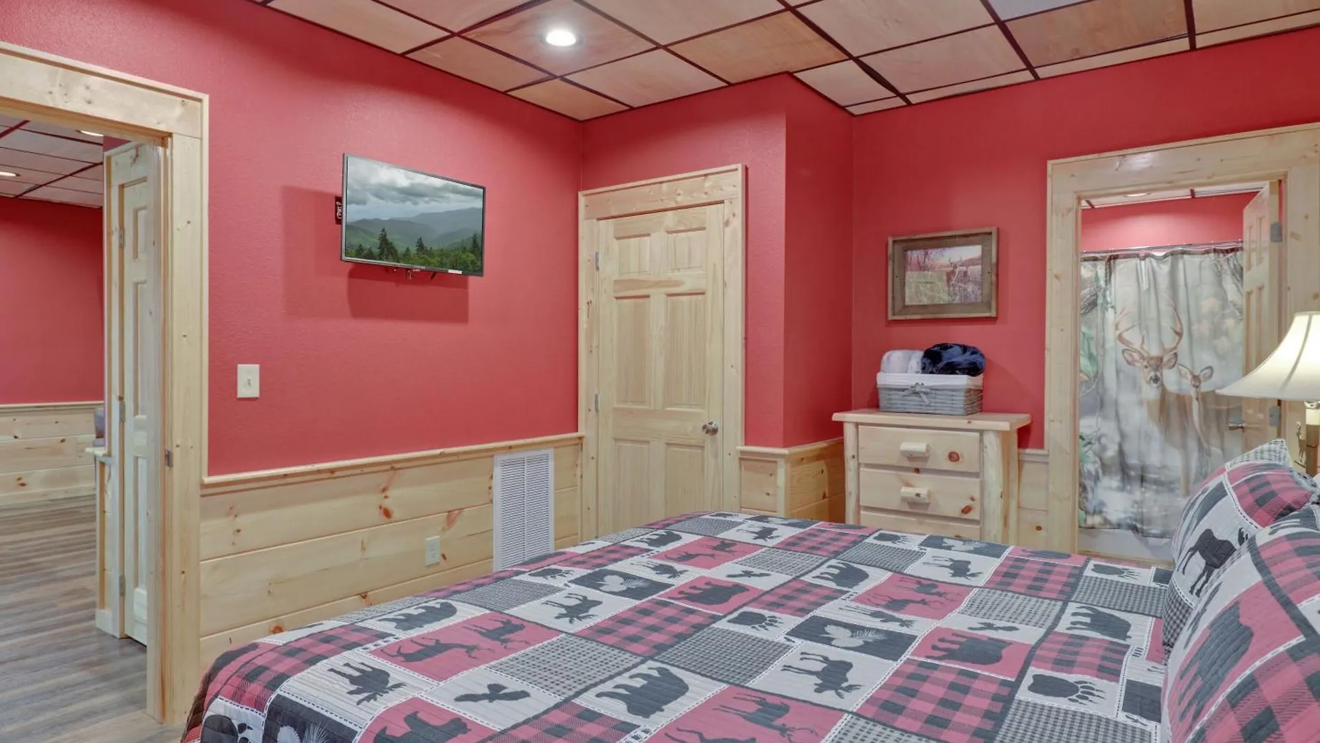 Location Are My Sunshine Is A 2 Bed 2 Bath Brand New Log In The Heart Of Pigeon Forge