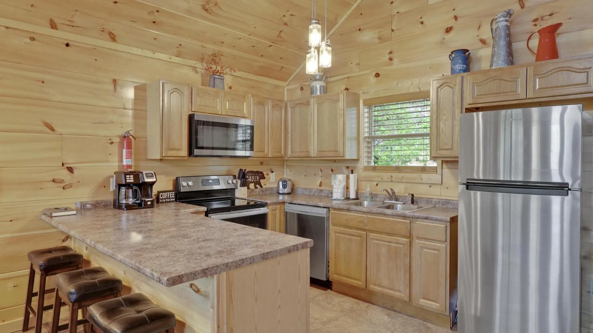 Location Are My Sunshine Is A 2 Bed 2 Bath Brand New Log In The Heart Of * Pigeon Forge