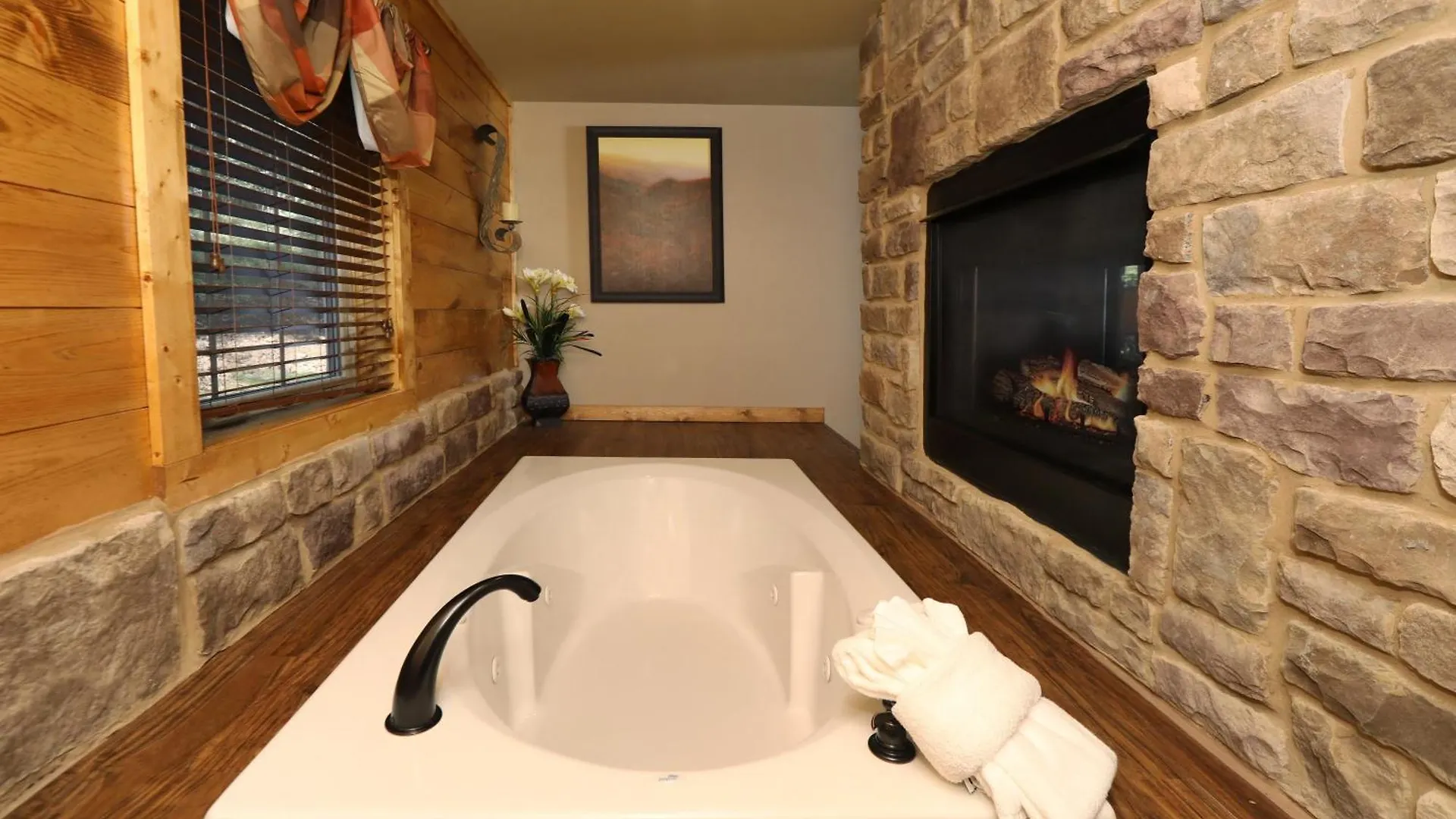 Chalet Misty Mountainside By Eden Crest Vacation Pigeon Forge