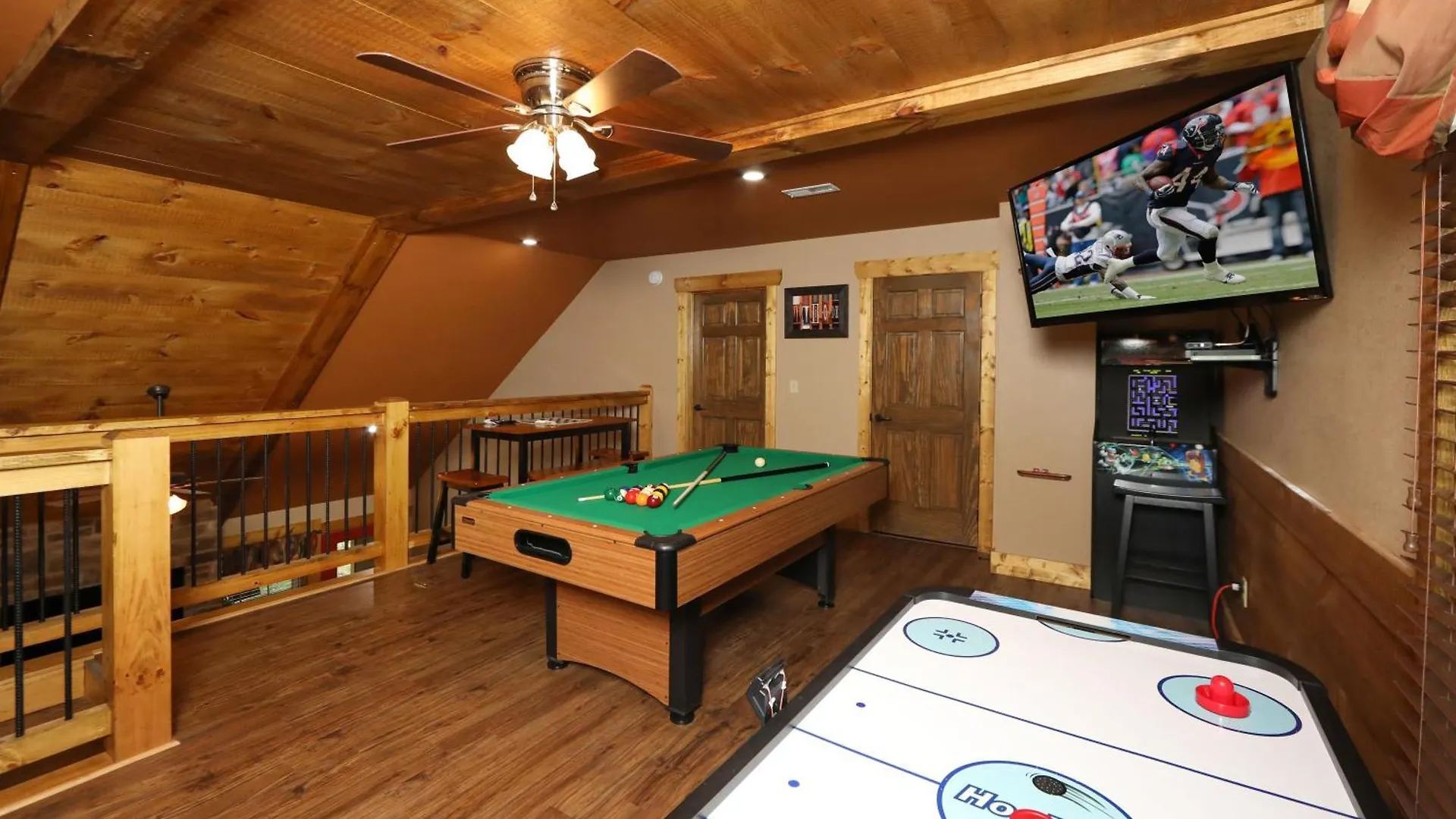 Chalet Misty Mountainside By Eden Crest Vacation *
