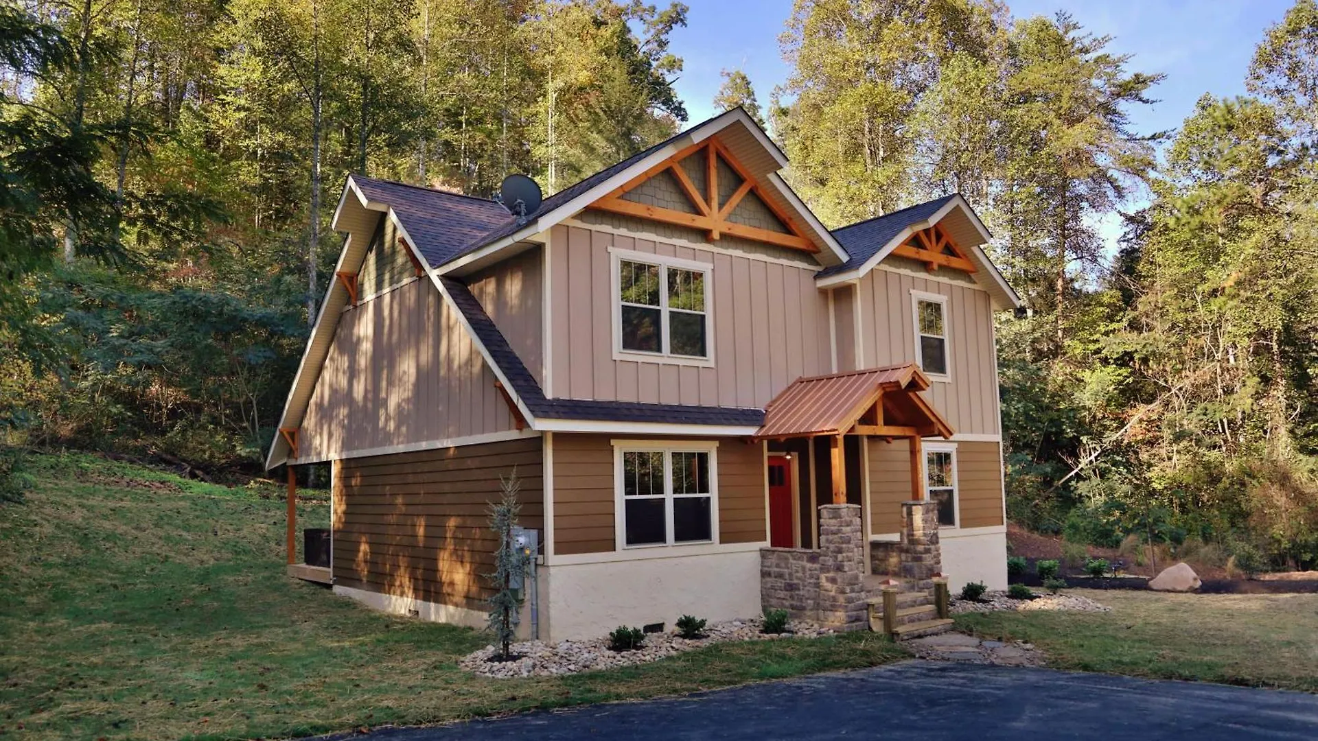 Misty Mountainside By Eden Crest Vacation Chalet *
